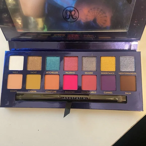 Anastasia riviera palette - Picture 2 of 3